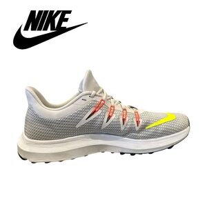 Nike Women’s Quest Vast Grey Volt Running Sneakers -‎ Size 8